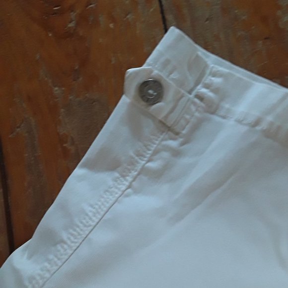 Capris pants - Picture 2 of 4